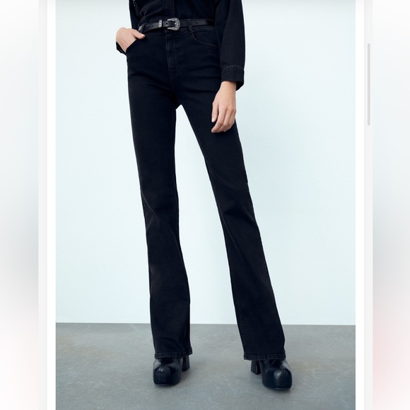 Zara High Rise Flare Jeans - Picture 3 of 12